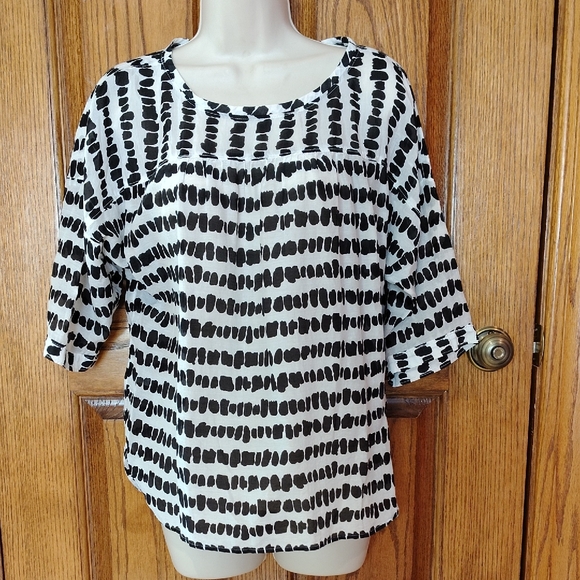 LOFT Black and White Patterned Blouse S - Picture 1 of 5